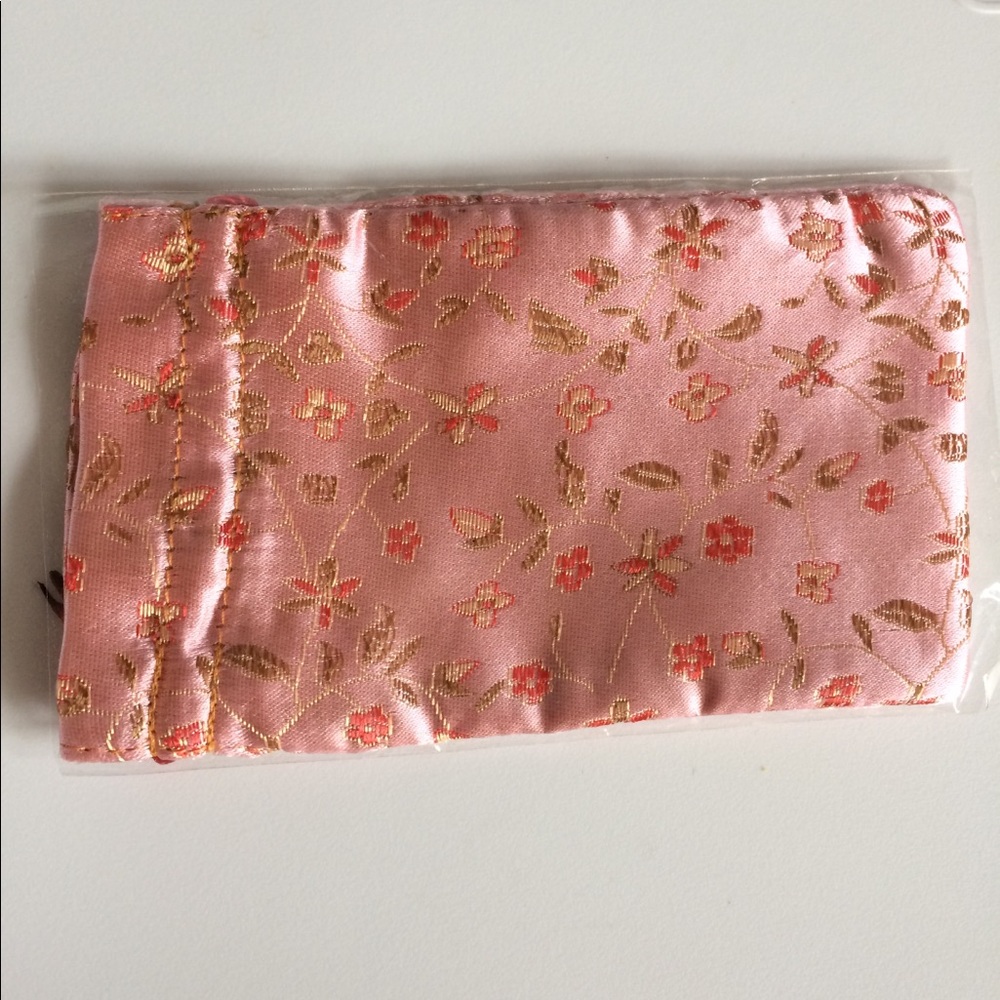 Eyeglass pouch case - Picture 3 of 4
